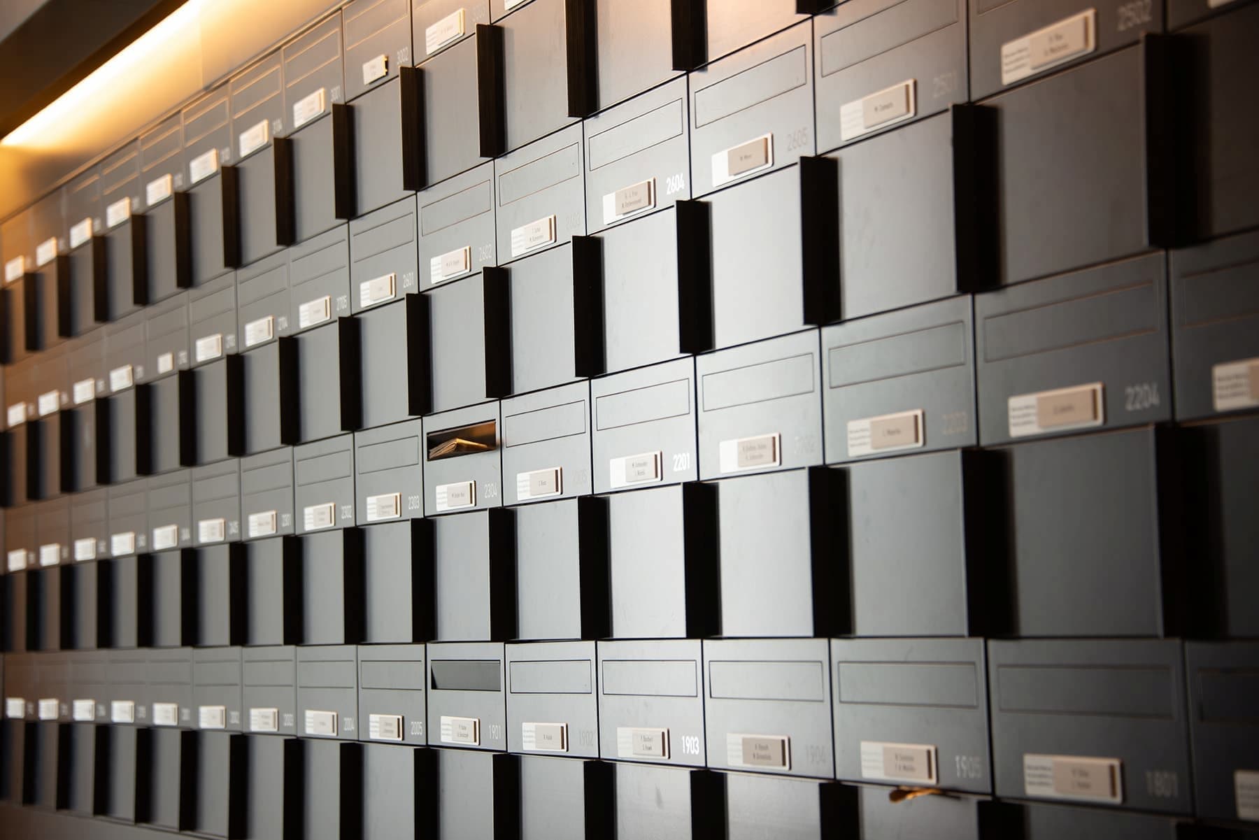 Briefkastenanlage im Bäretower, Ostermundigen